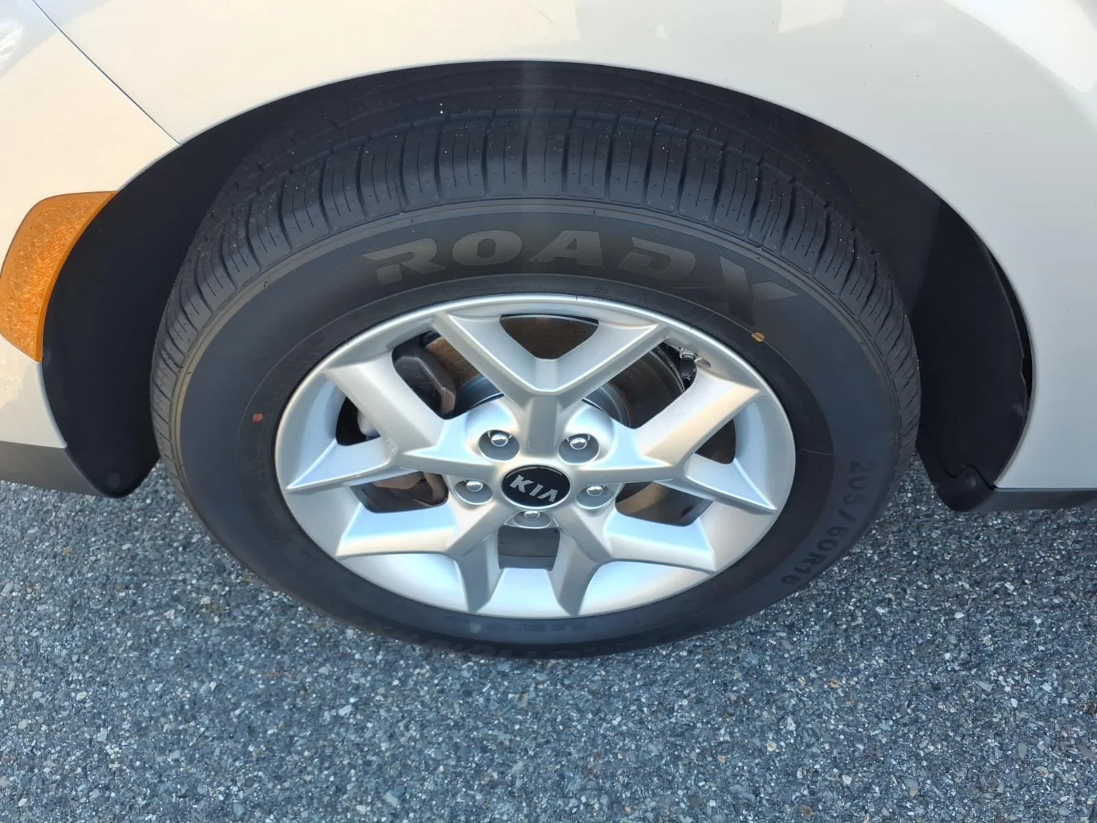 Used 2020 Sparkling Silver Kia S image 9