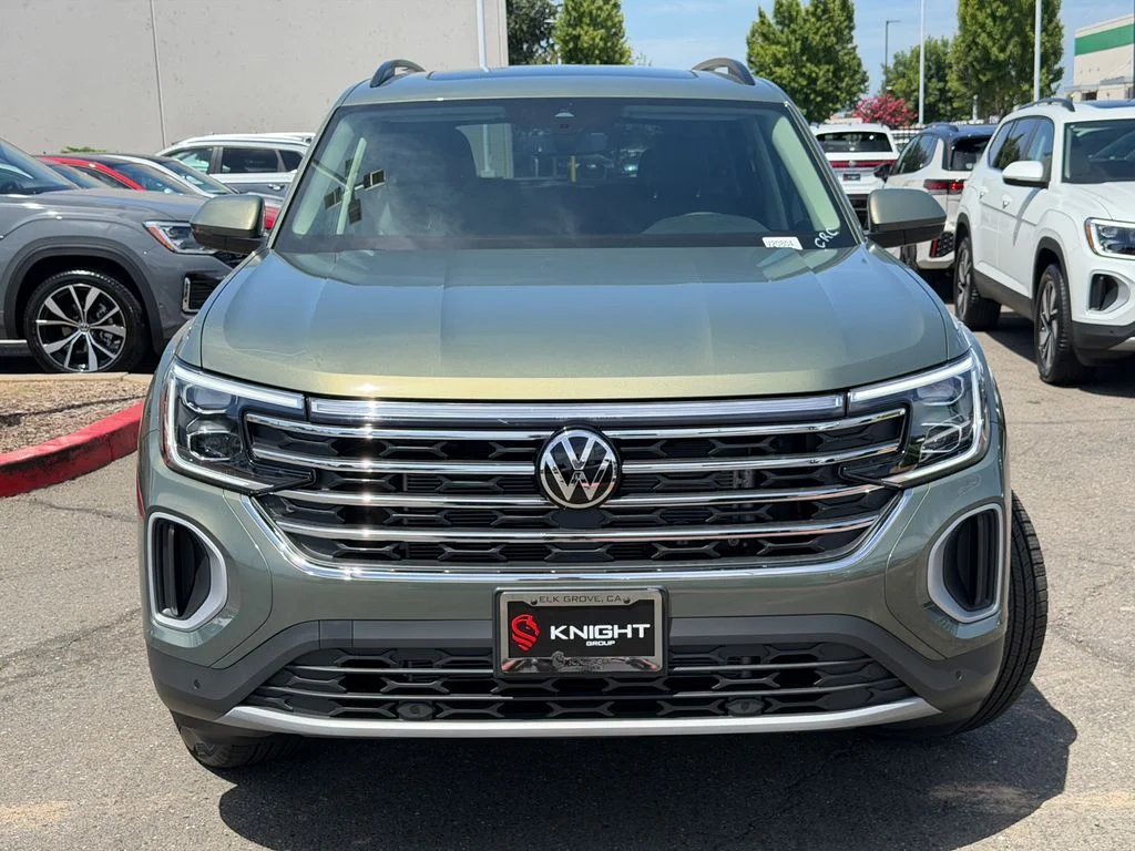 New 2026 Avocado Green Pearl Volkswagen 2.0T SE w/Technology image 4