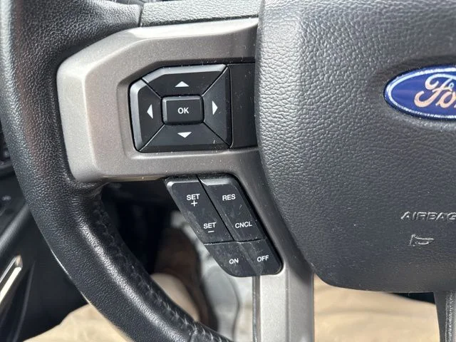 Used 2021 Blue Ford XLT image 35