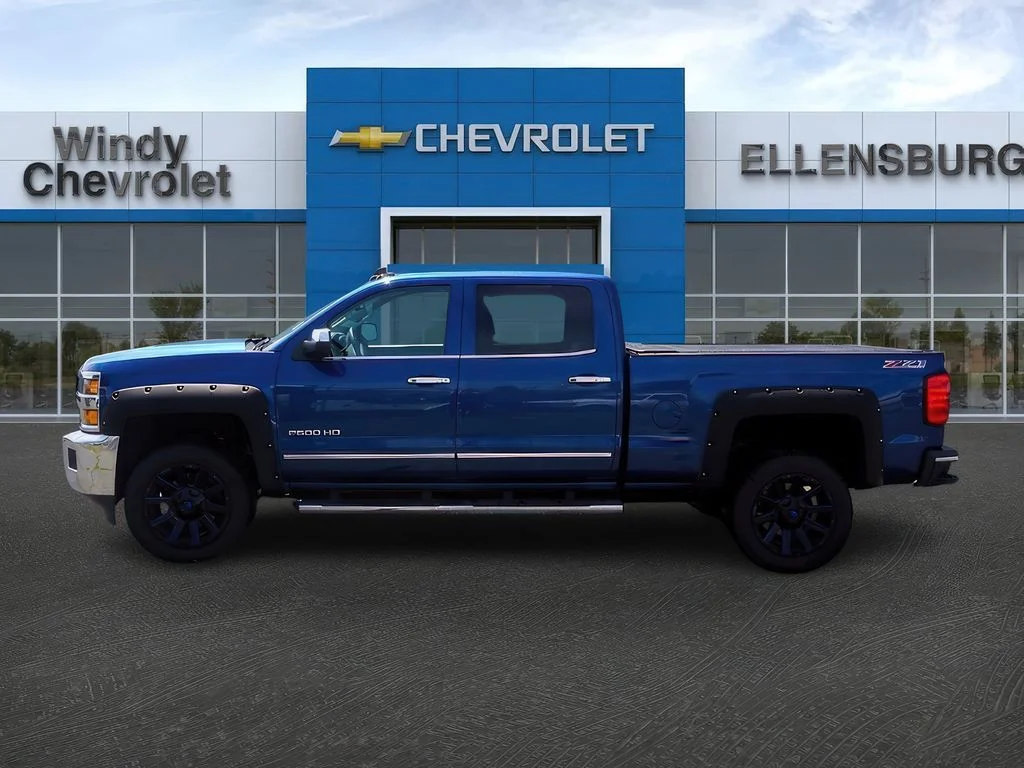 Used 2015 DEEP OCEAN BLUE METALLIC Chevrolet LTZ image 4