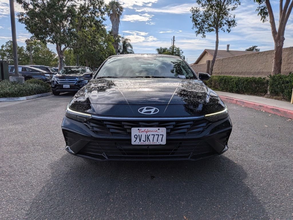 Certified Used 2025 Black Hyundai SEL Sport image 2
