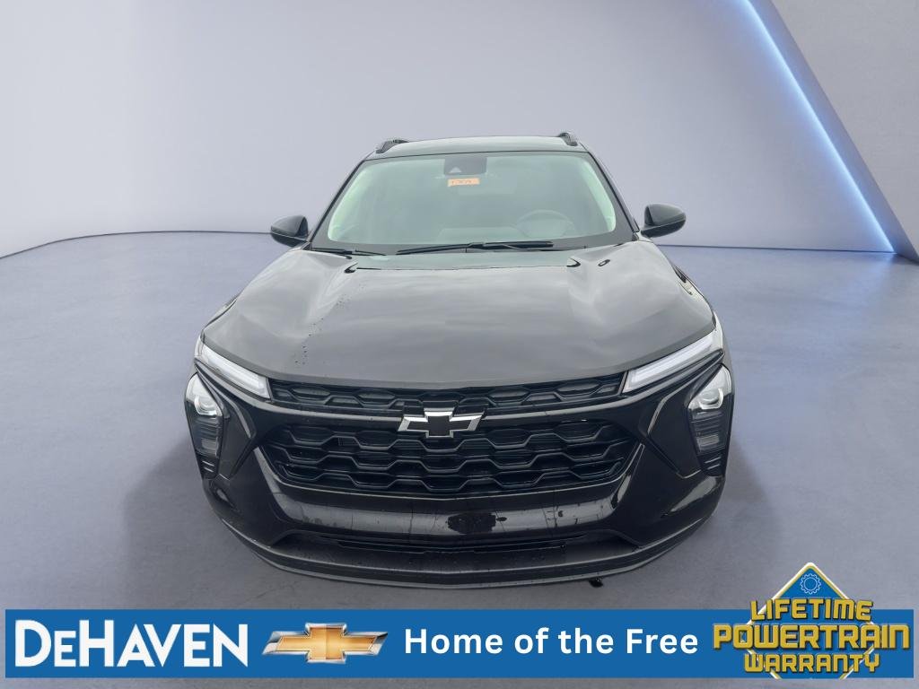 2026 Chevrolet Trax LT - Photo 8
