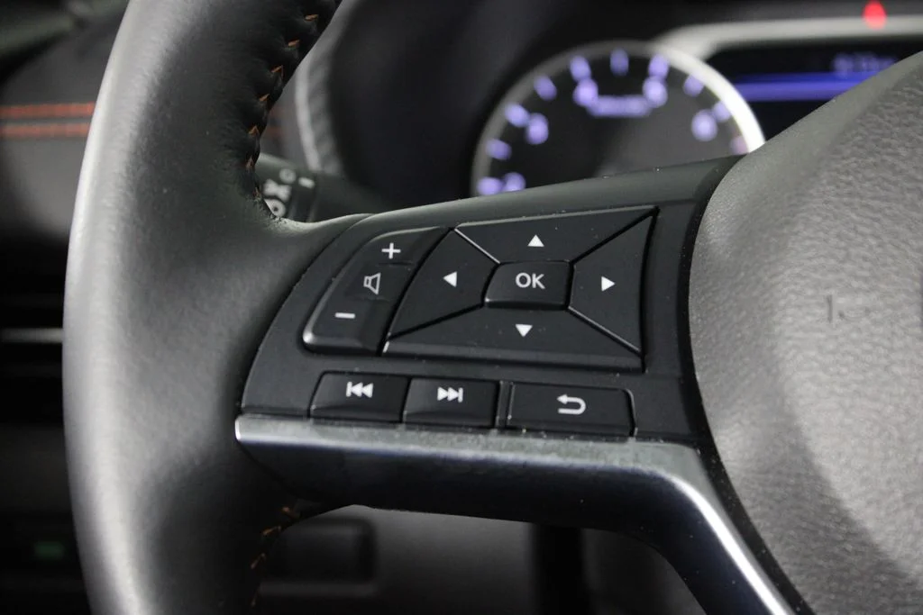 2025 Nissan Sentra SR - Photo 25