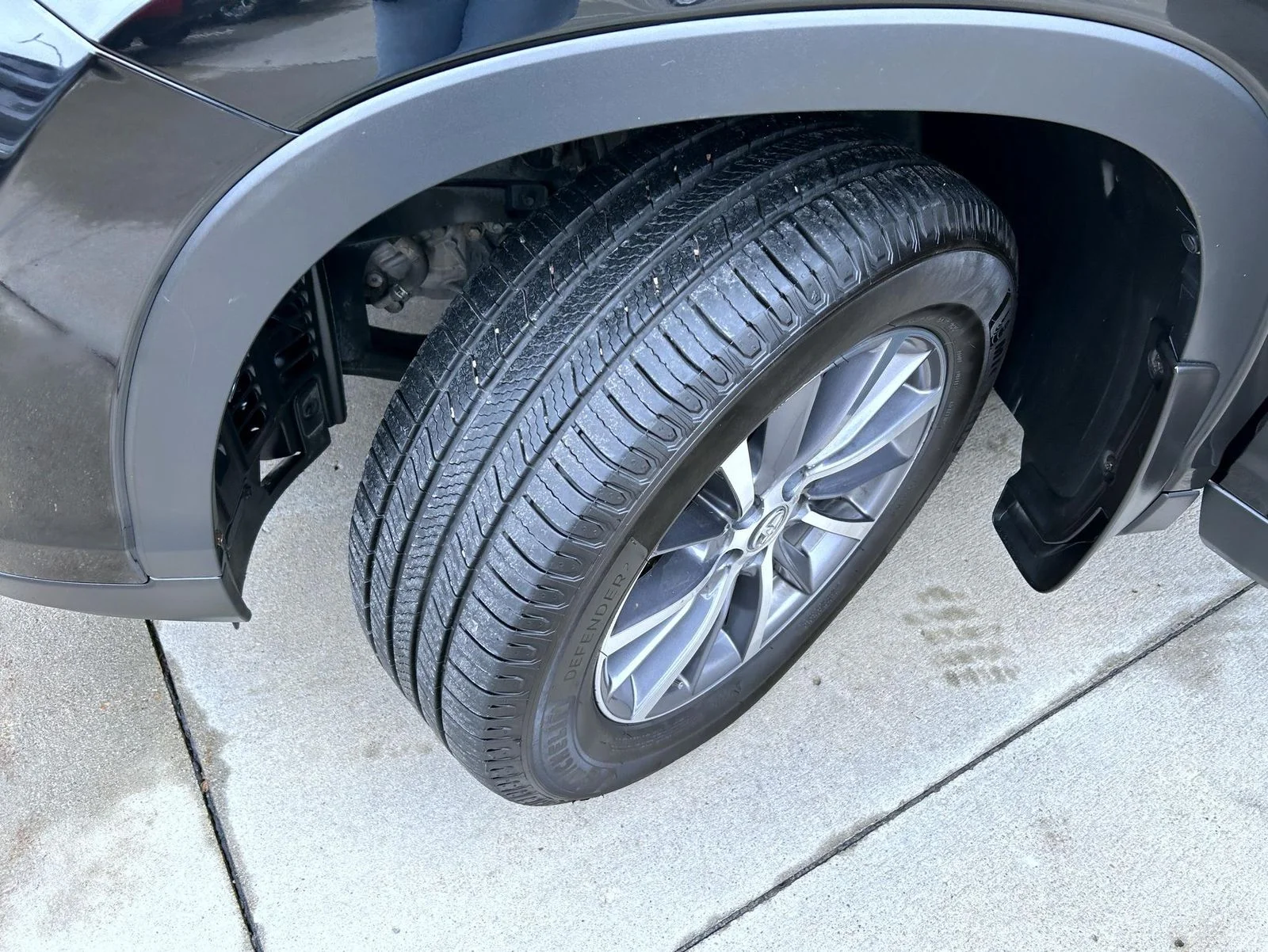 Used 2019 Black Toyota XLE image 25