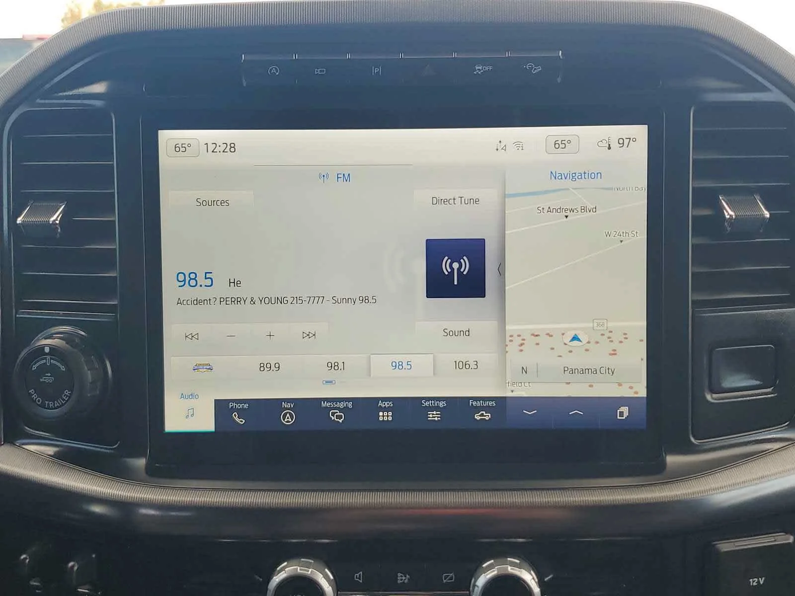 Used 2023  Ford XL image 21