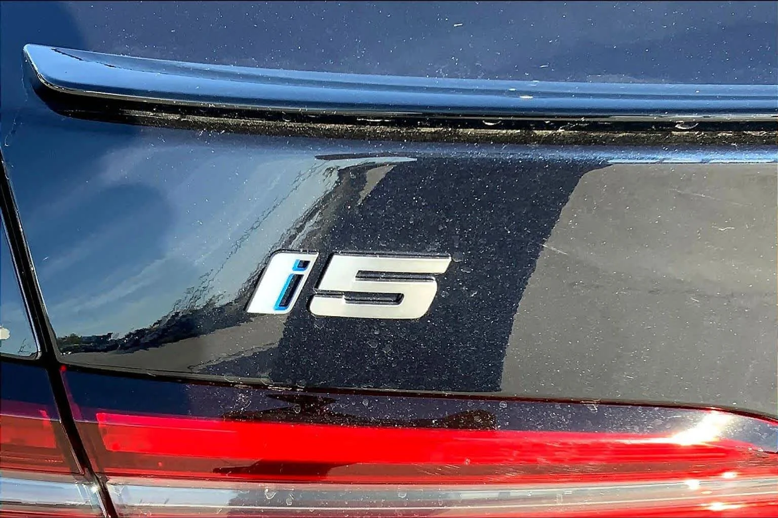 New 2026 Carbon Black Metallic BMW eDrive40 image 15