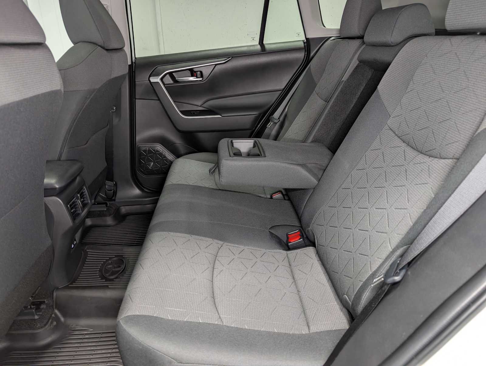 Used 2023 Ice Cap Toyota XLE image 22