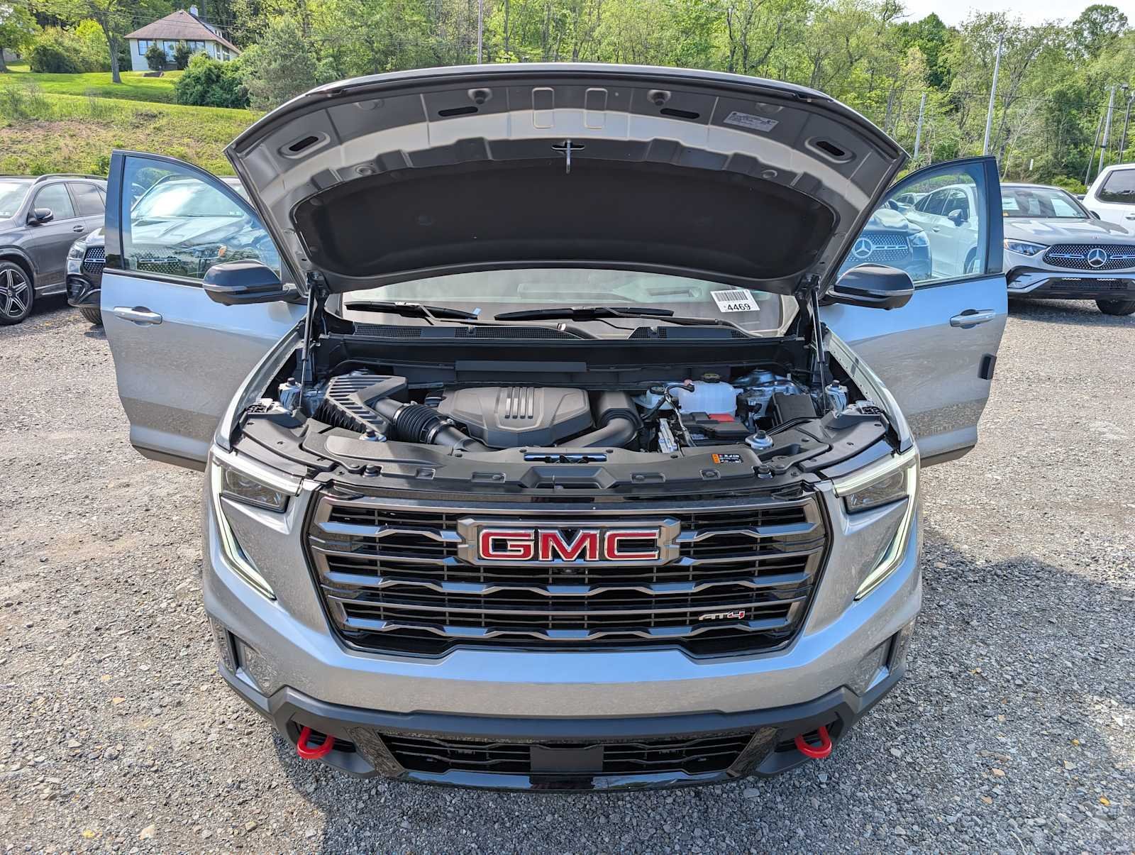 2026 GMC Acadia AT4 - Photo 10