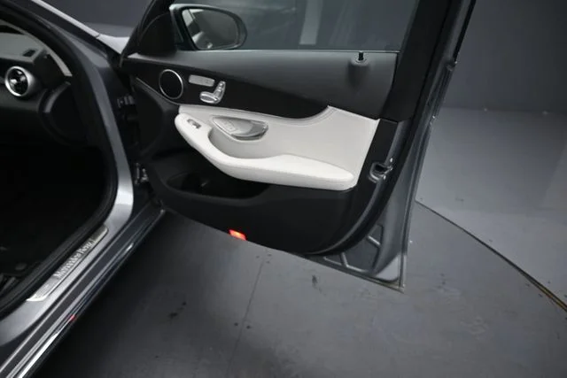 Used 2016 Silver Mercedes-Benz C 300 image 32