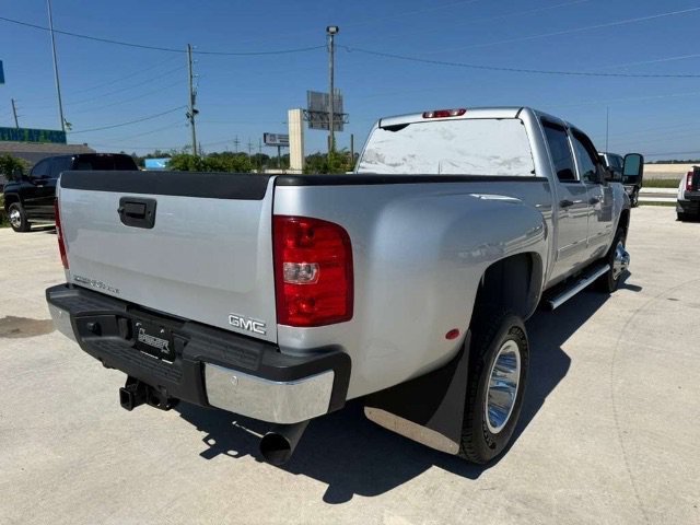 Used 2012 Quicksilver Metallic GMC SLE image 5