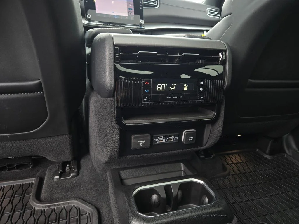 Used 2024 Black Jeep Series II image 33