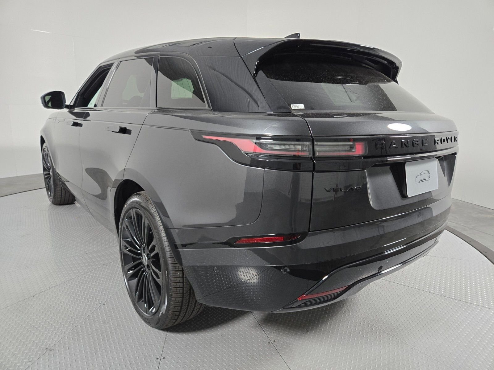 2026 Land Rover Range Rover Velar Dynamic SE - Photo 17