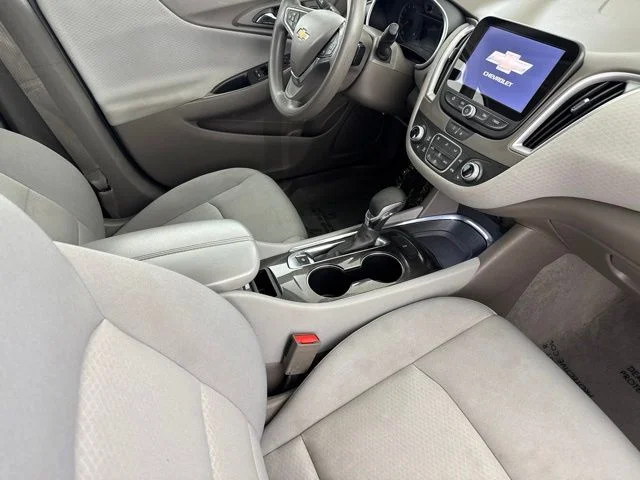 Used 2023 Gray Chevrolet LT image 21