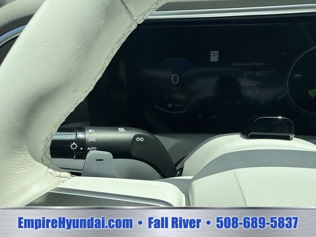 Used 2026 Silver Metallic Hyundai SEL image 32