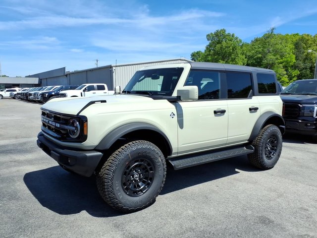 2026 Ford Bronco Outer Banks®