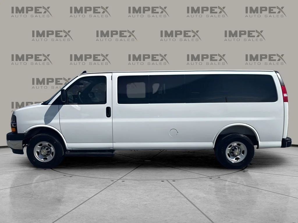 Used 2025 White Chevrolet LT image 2