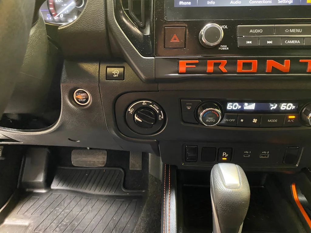 Used 2025 White Nissan PRO-4X image 42