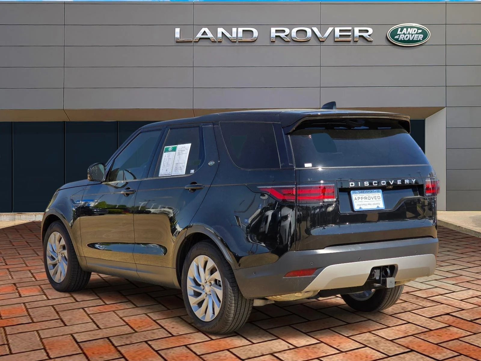 Certified Used 2025 Santorini Black Metallic Land Rover S image 6