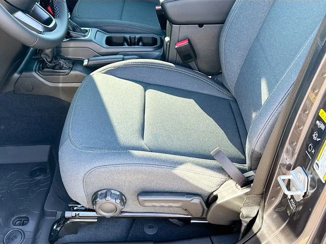 2026 Jeep Gladiator Willys - Photo 14