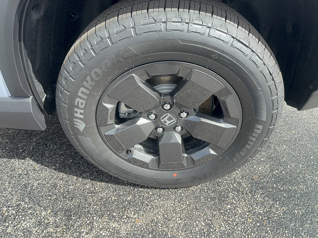 New 2026 Sonic Gray Pearl Honda RTL image 9