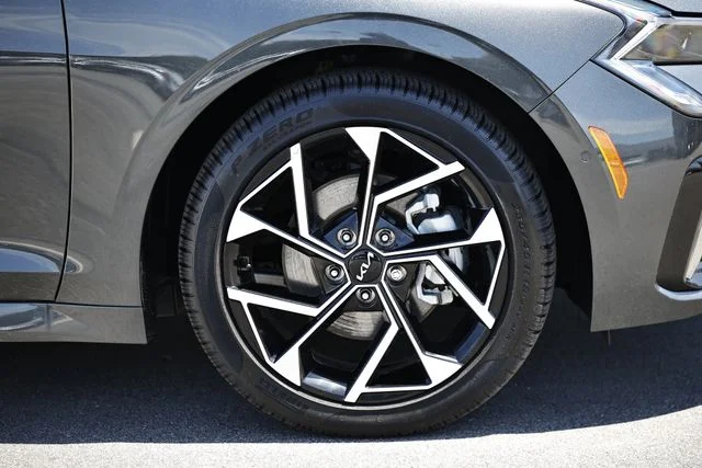 Used 2025 Interstellar Gray Kia EX image 10
