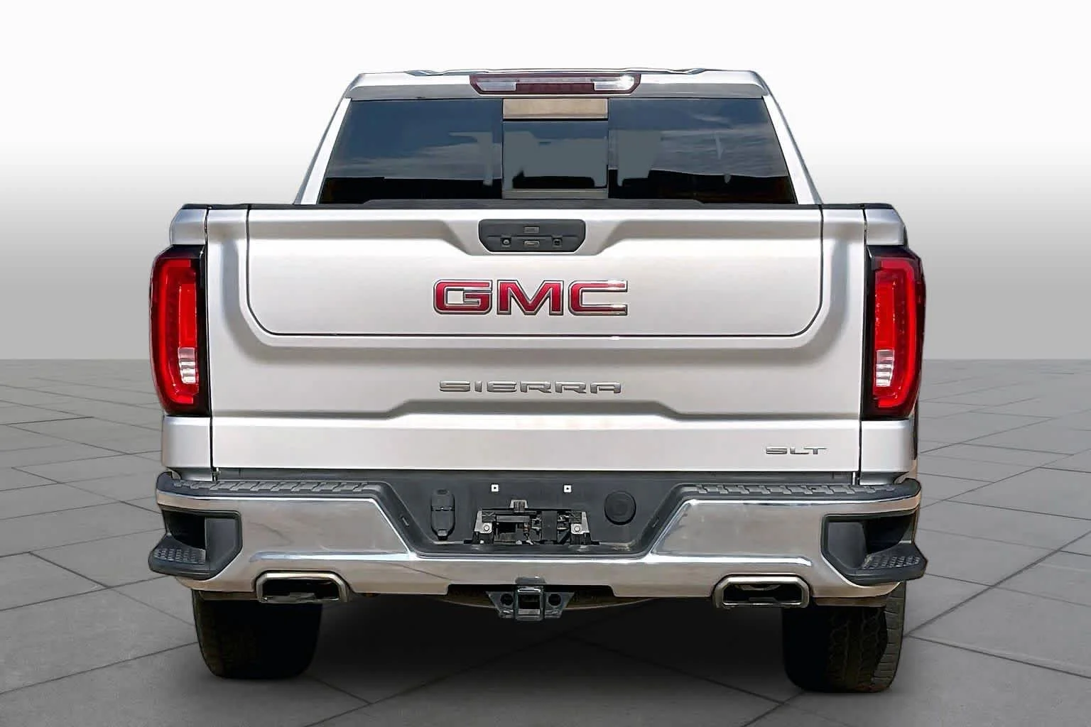 Used 2019 Quicksilver Metallic GMC SLT image 5