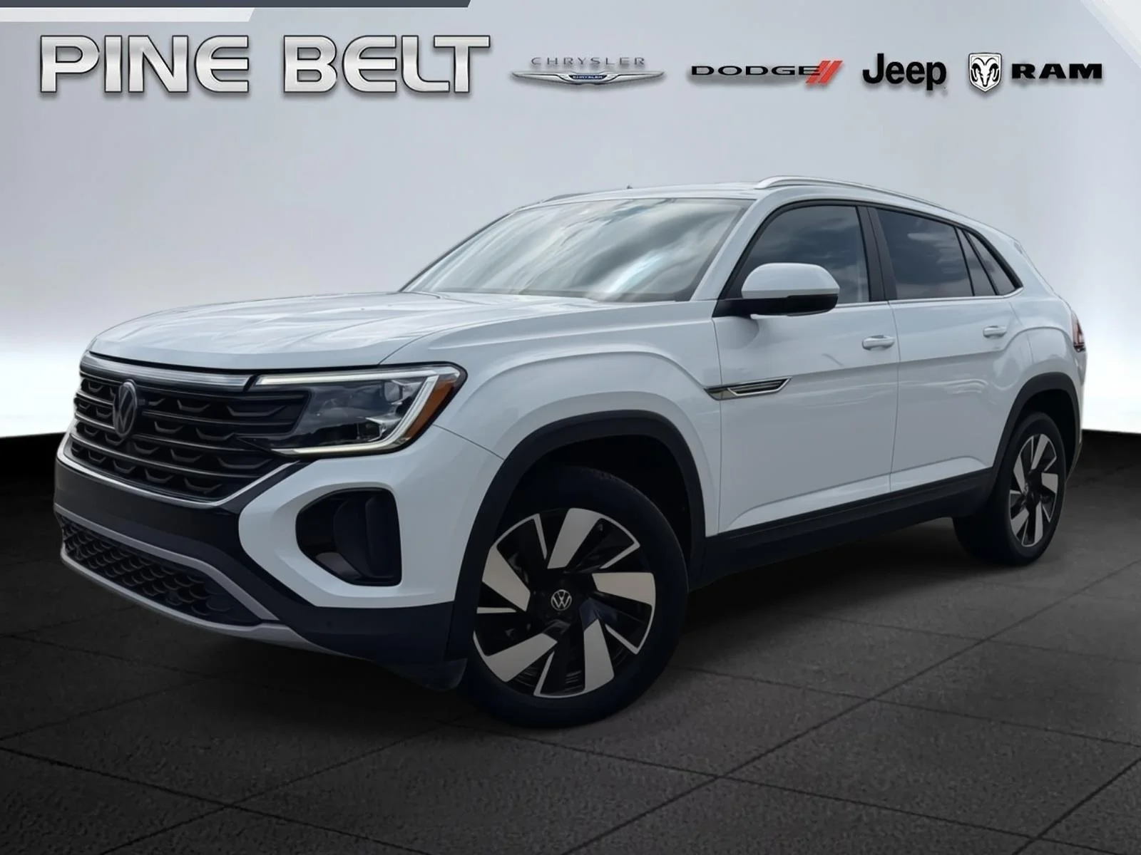 2024 Volkswagen Atlas Cross Sport 2.0T SE w/Tech's photo