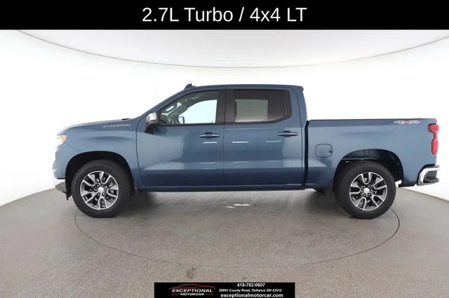 Used 2024 Blue Chevrolet LT image 7