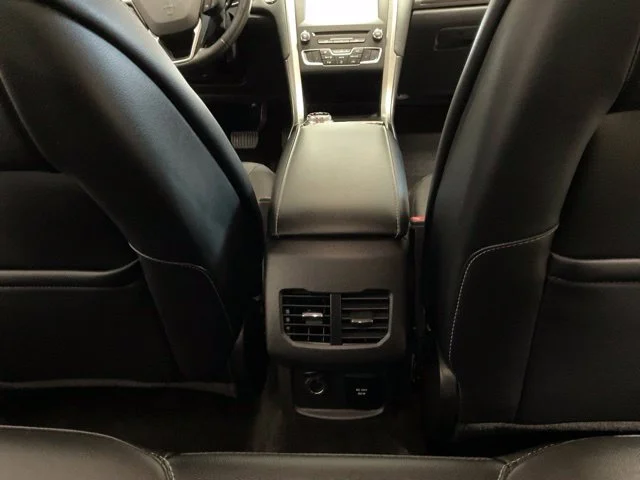 Used 2018 Black Ford SE Luxury image 28