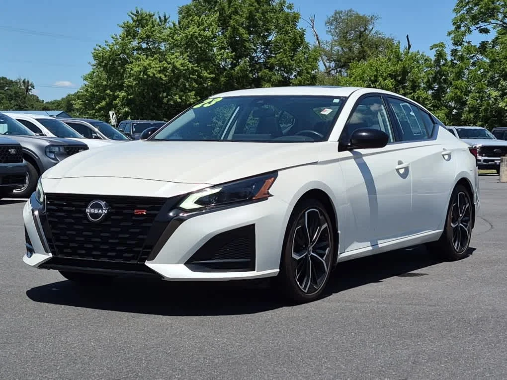 2023 Nissan Altima 2.5 SR