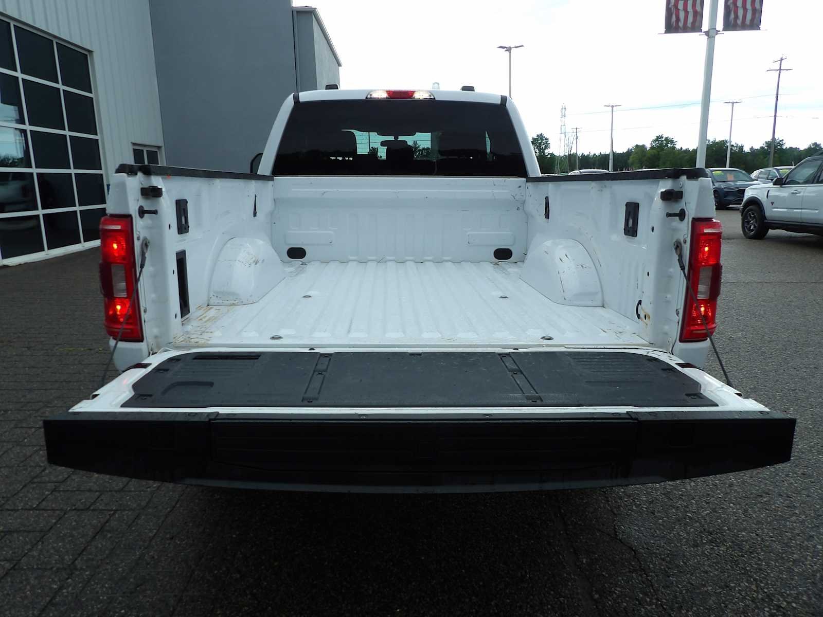 Used 2023 Oxford White Ford XL image 14
