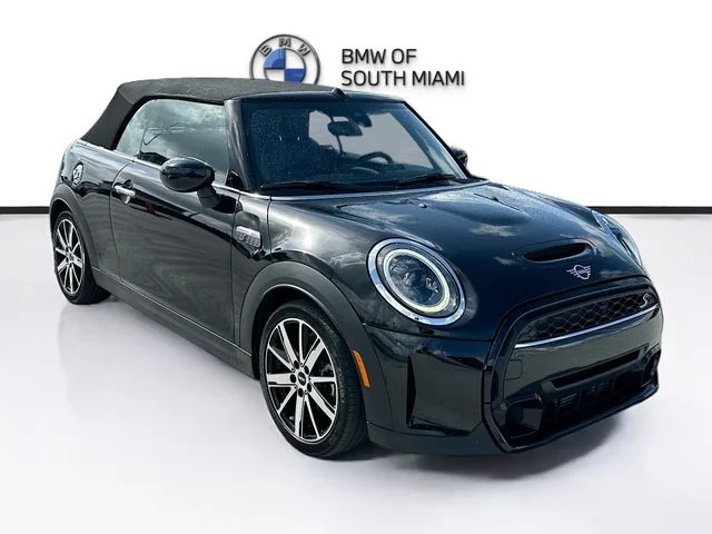 2024 MINI Convertible Cooper S's photo