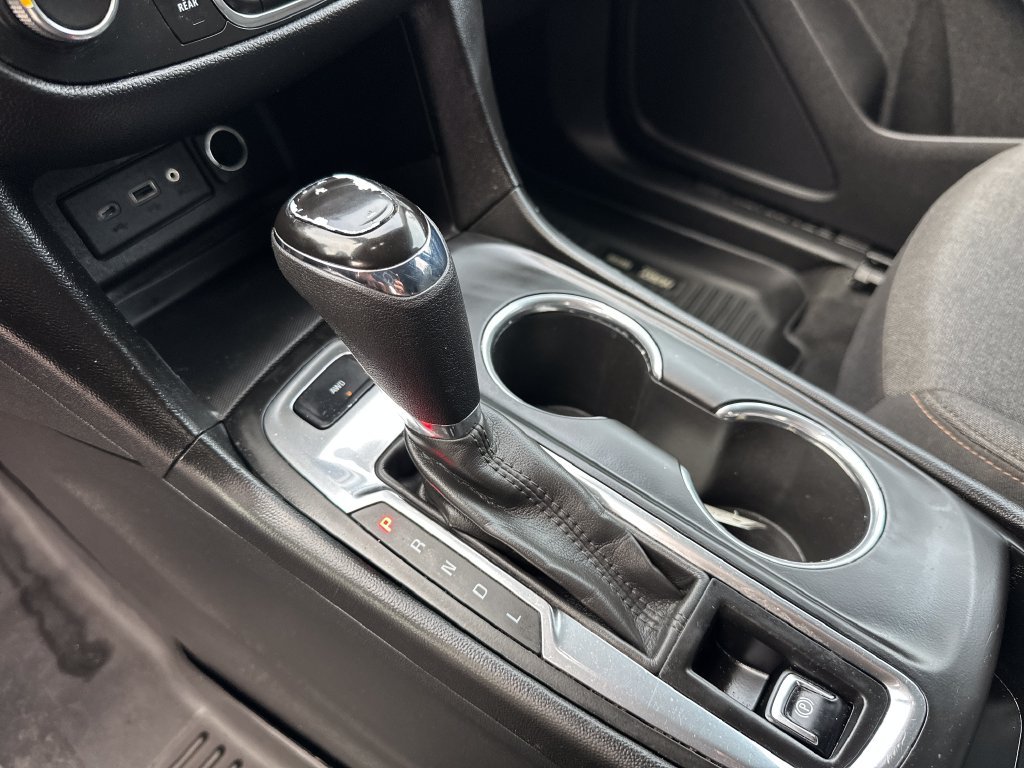 Used 2020 Silver Chevrolet LT image 14