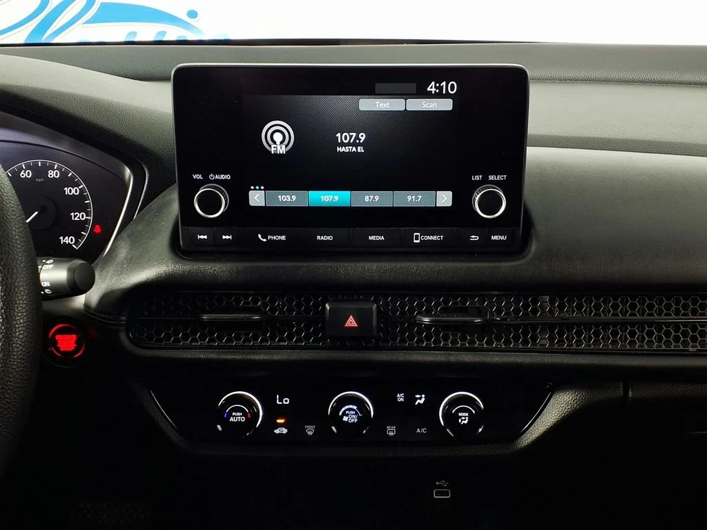 Used 2025  Honda LX image 22
