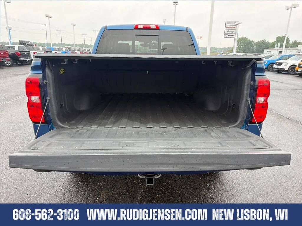 Used 2018 Blue Chevrolet LT image 21