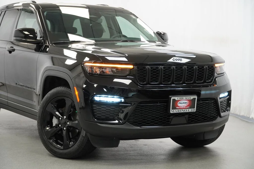 Used 2024 Black Jeep Limited image 3