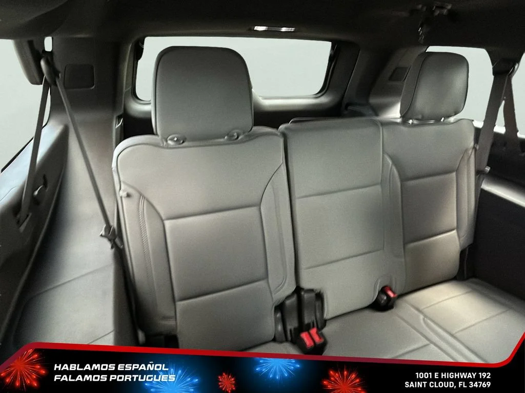 Certified Used 2024 Sterling Metallic GMC SLT image 31