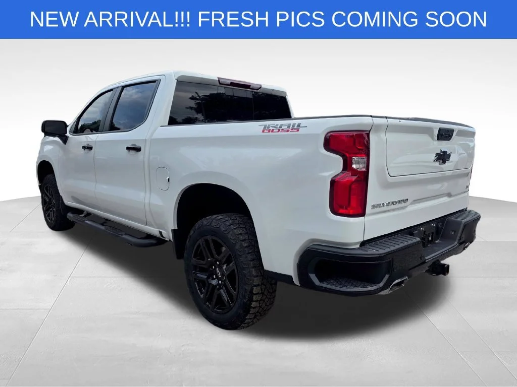 Used 2023 SUMMIT WHITE Chevrolet LT Trail Boss image 5