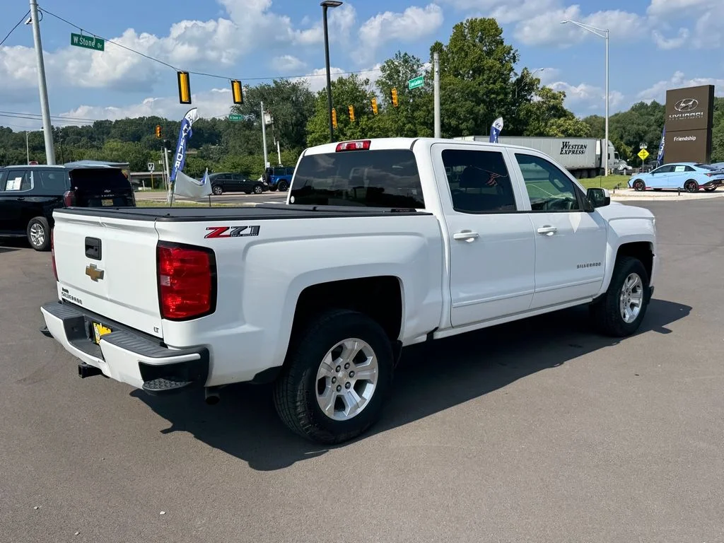 Used 2018 White Chevrolet LT image 3