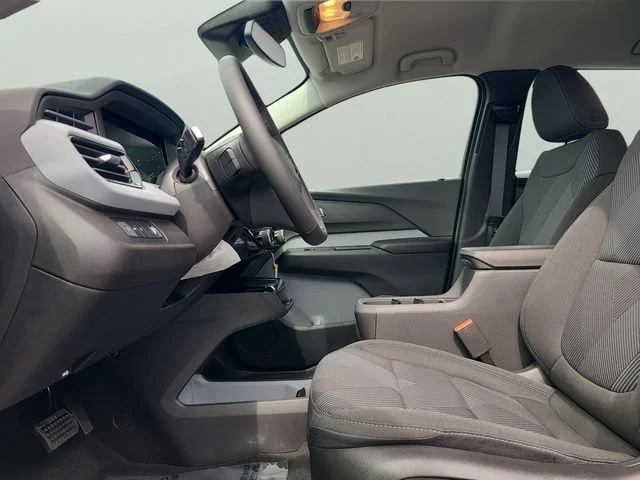 New 2027 Mosaic Black Metallic Chevrolet LT image 19