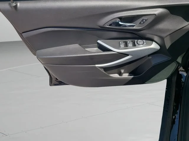 New 2026 Mosaic Black Metallic Chevrolet 1RS image 16