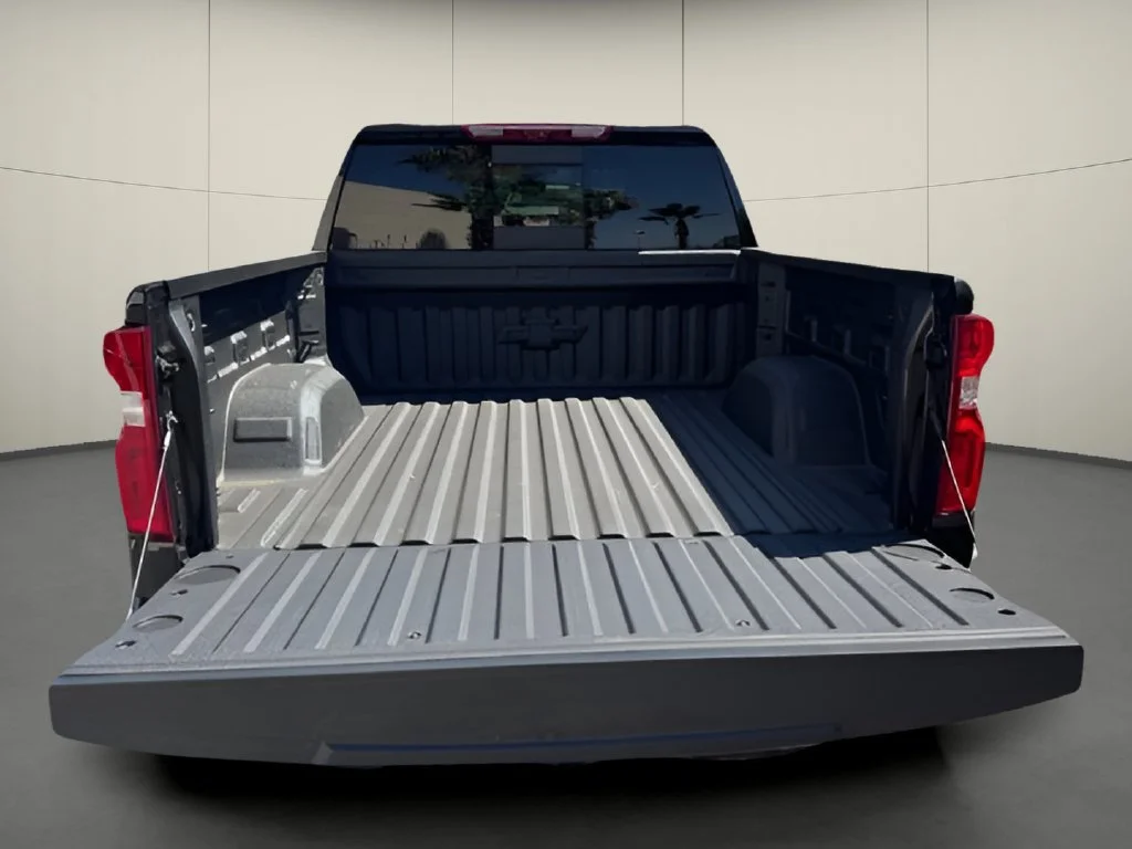 New 2026 Black Chevrolet High Country image 6