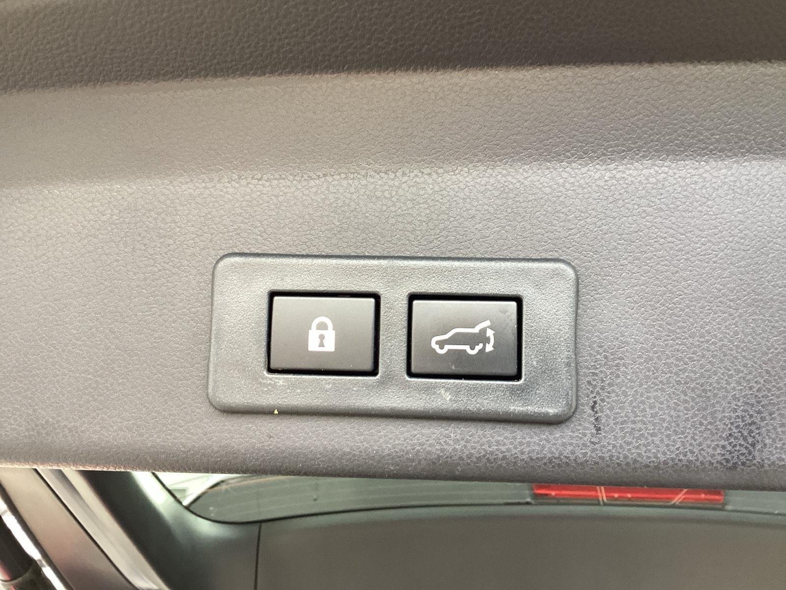 Used 2023 Cosmic Blue Pearl Subaru Onyx Edition image 8