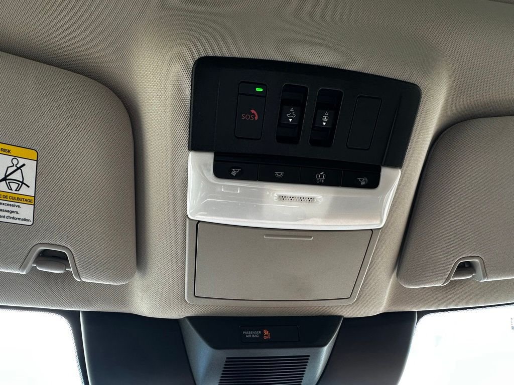 Used 2023 Beige Nissan Platinum image 31