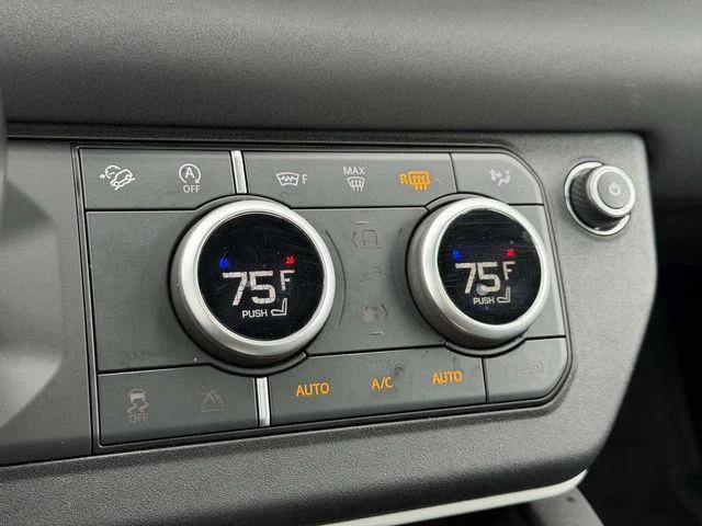Used 2023 Gray Land Rover 110 S image 28