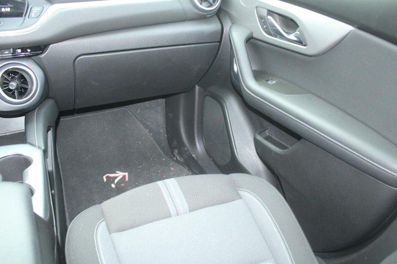 Used 2025 Riptide Blue Metallic Chevrolet AWD 4dr LT w/2LT image 18