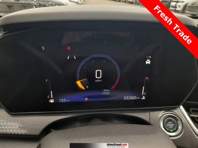 Used 2025 Green Chevrolet ACTIV image 12