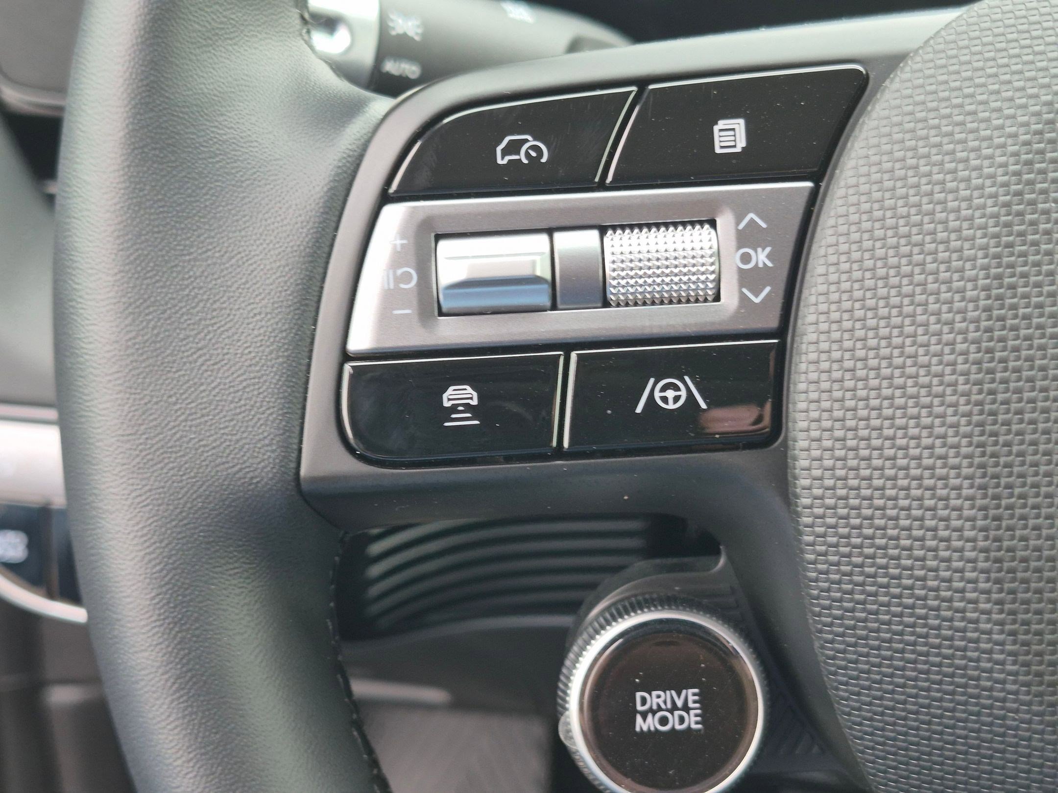 2026 Hyundai IONIQ 5 SEL - Photo 19