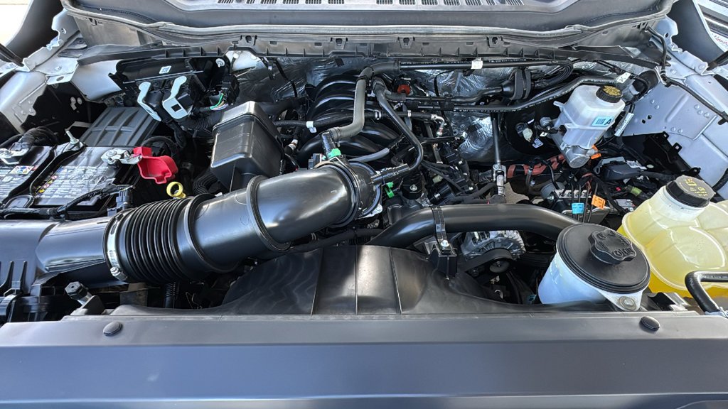 Used 2025 White Ford XL image 26