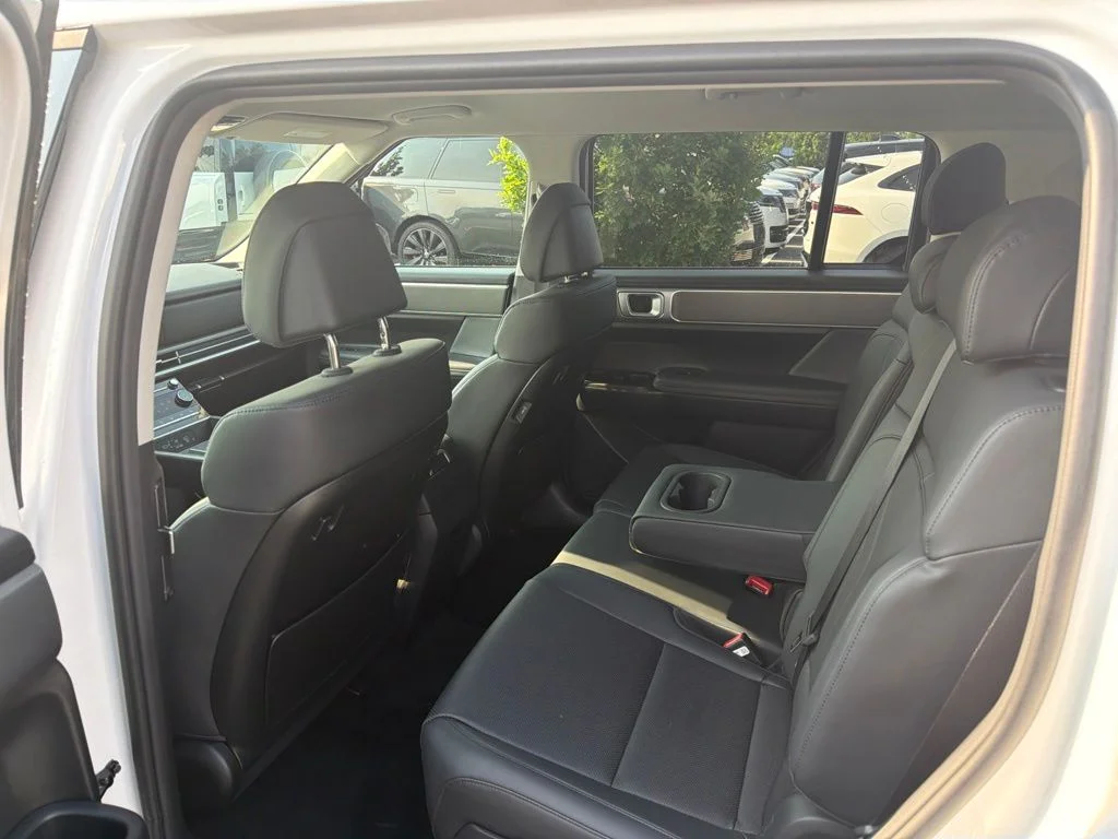 Used 2026 Serenity White Hyundai SEL image 10
